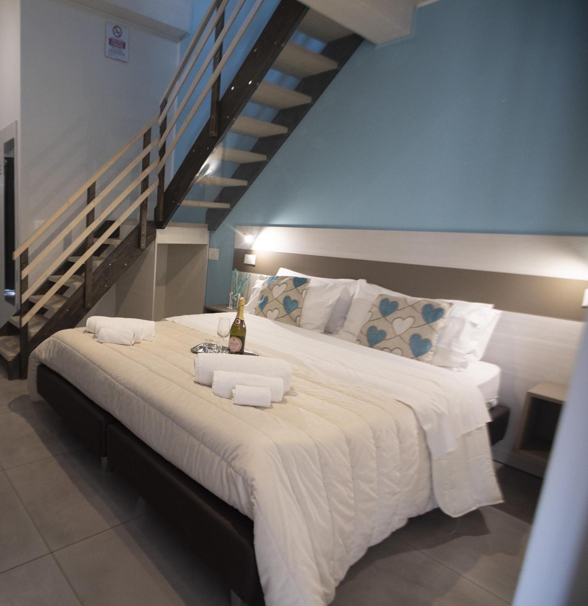 La Perla Amantea - Rooms & Apartaments Extérieur photo