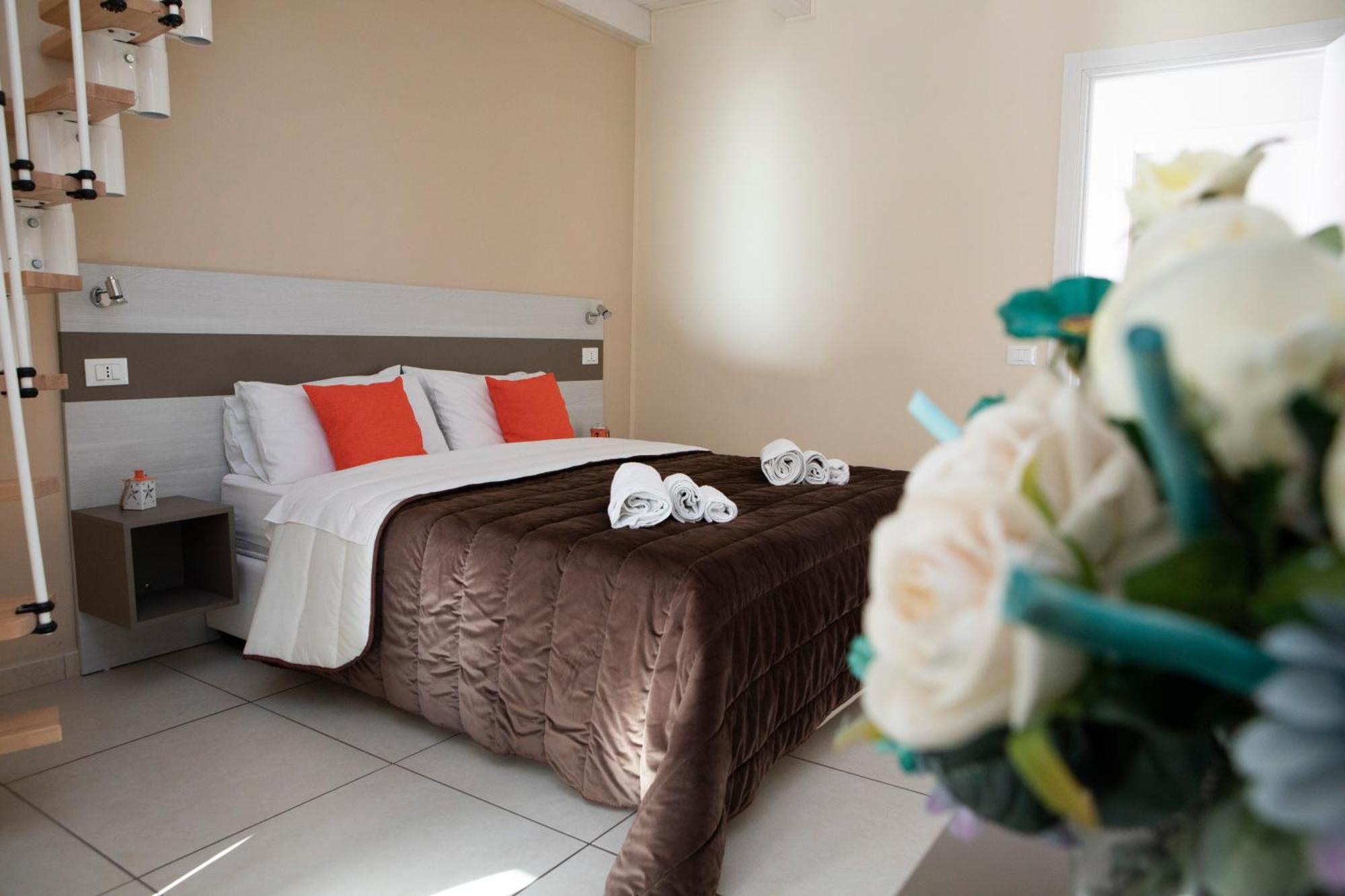 La Perla Amantea - Rooms & Apartaments Extérieur photo