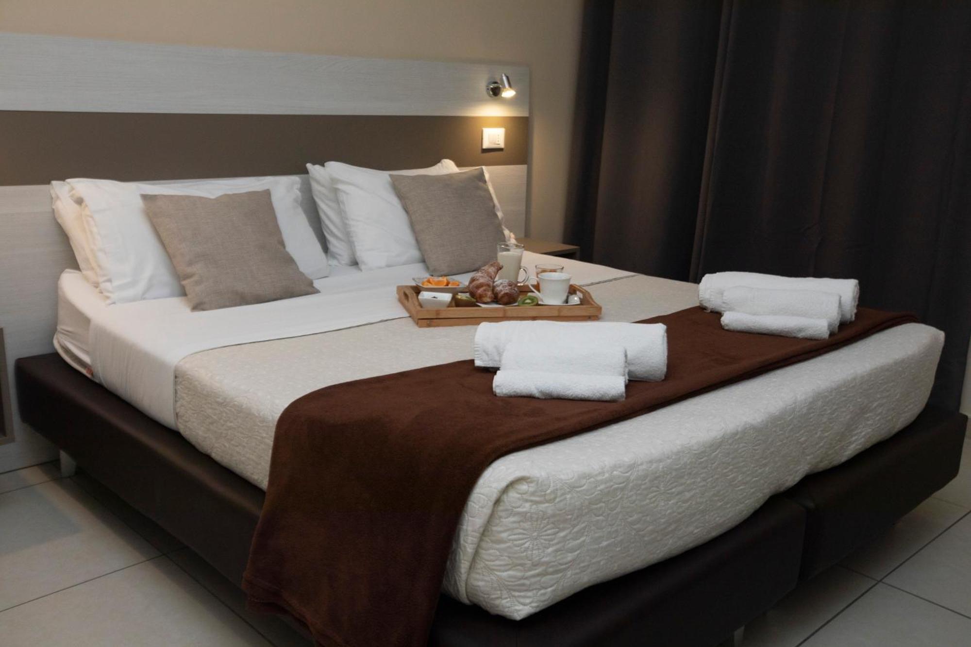 La Perla Amantea - Rooms & Apartaments Extérieur photo