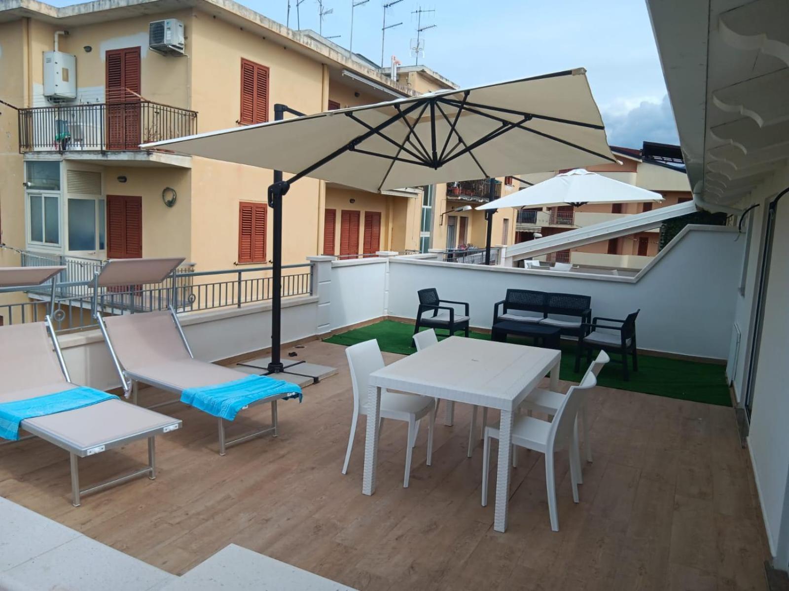 La Perla Amantea - Rooms & Apartaments Extérieur photo